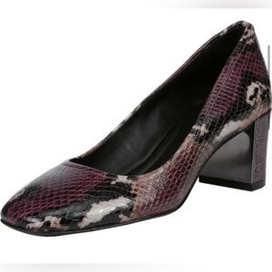 Donald J Pliner Womens Corin Pumps
Size: 9.5N, Brand New without box